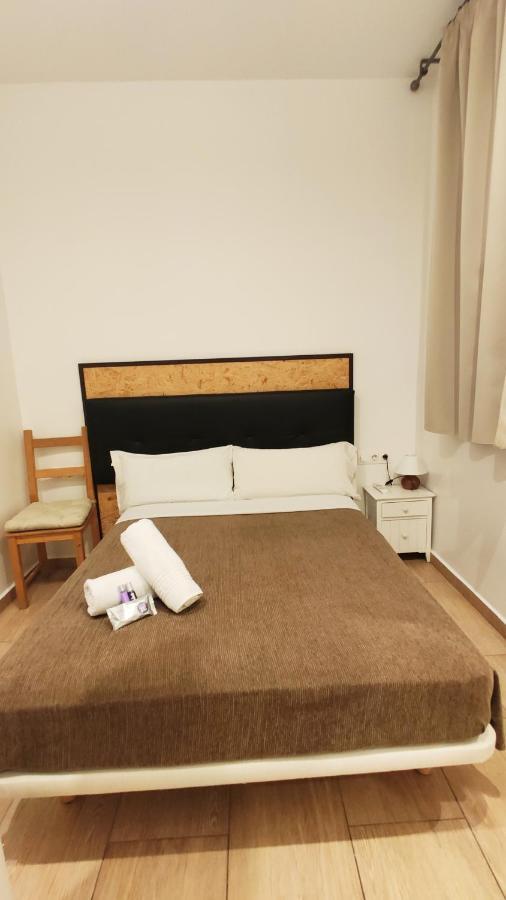 ברצלונה Hostal Balkonis מראה חיצוני תמונה