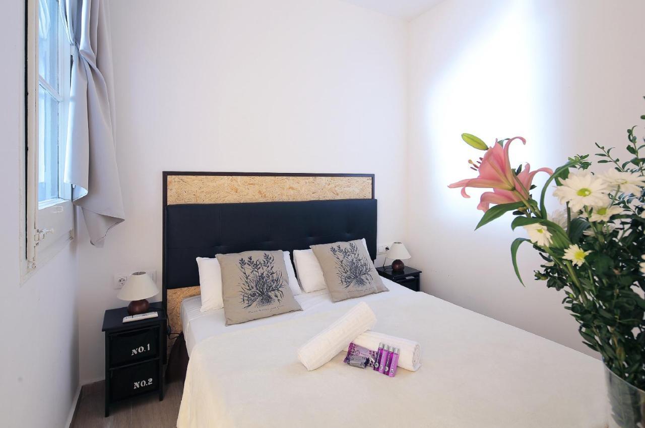 ברצלונה Hostal Balkonis מראה חיצוני תמונה