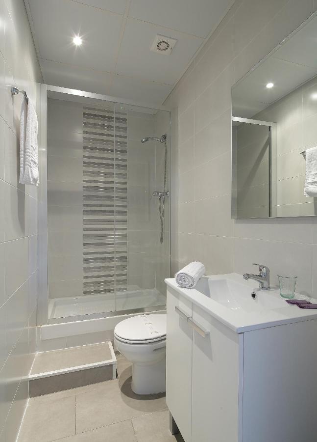 ברצלונה Hostal Balkonis מראה חיצוני תמונה