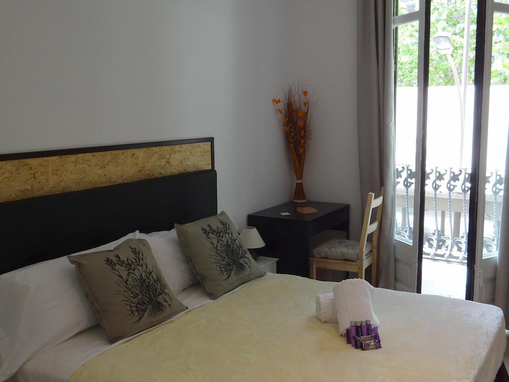 ברצלונה Hostal Balkonis חדר תמונה