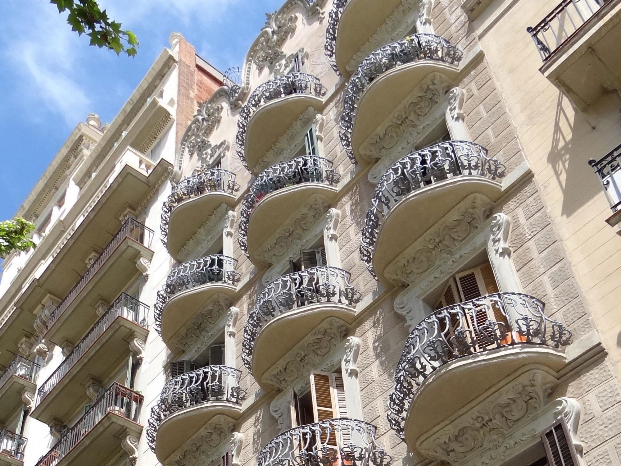 ברצלונה Hostal Balkonis מראה חיצוני תמונה