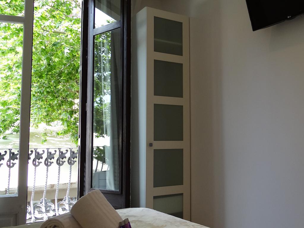 ברצלונה Hostal Balkonis חדר תמונה