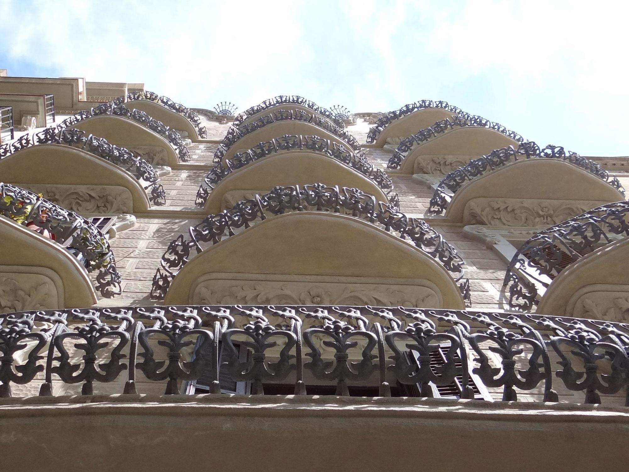 ברצלונה Hostal Balkonis מראה חיצוני תמונה