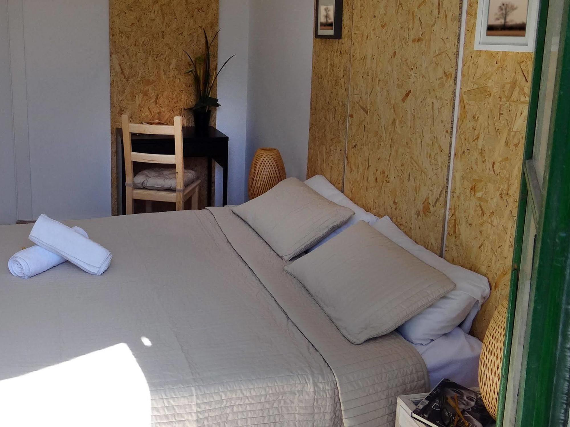 ברצלונה Hostal Balkonis מראה חיצוני תמונה